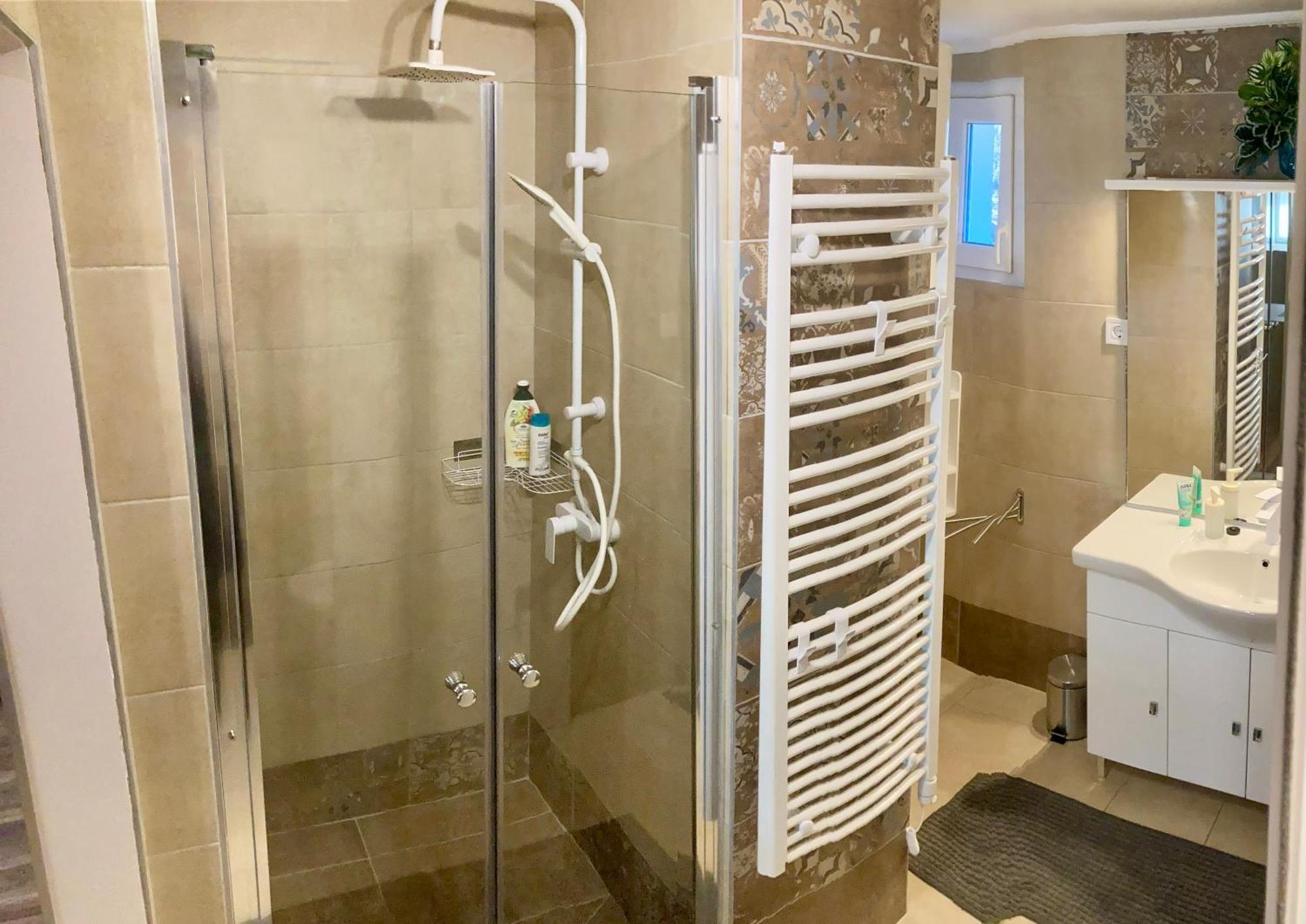 Spengler Apartman Harkan Zimmer foto